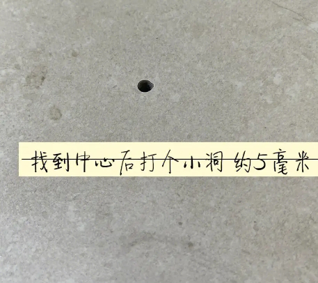 汝城瓷砖空鼓维修公司专业解答在瓷砖铺贴过程中，如果砂料搅拌不均匀，将会带来以下问题